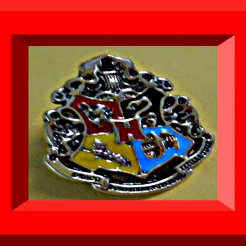Antique Bronze Harry Potter Theme Hogwarts Crest Tie Pin
